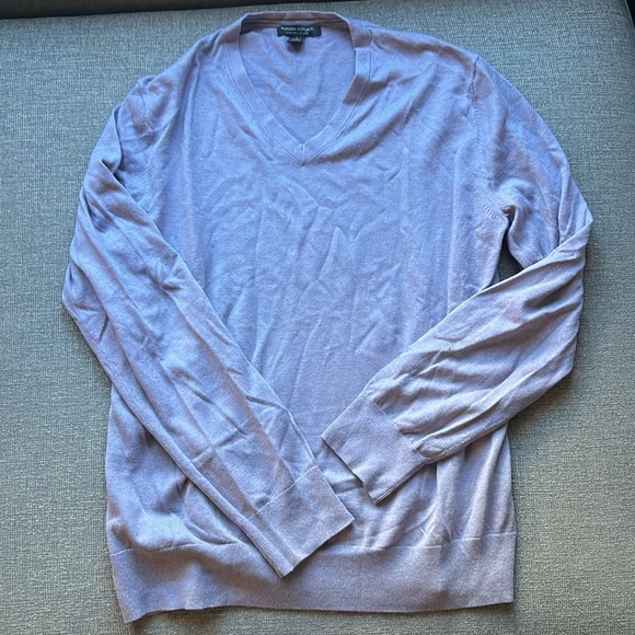 Banana Republic merino wool sweater, lavender - Picture 3 of 4